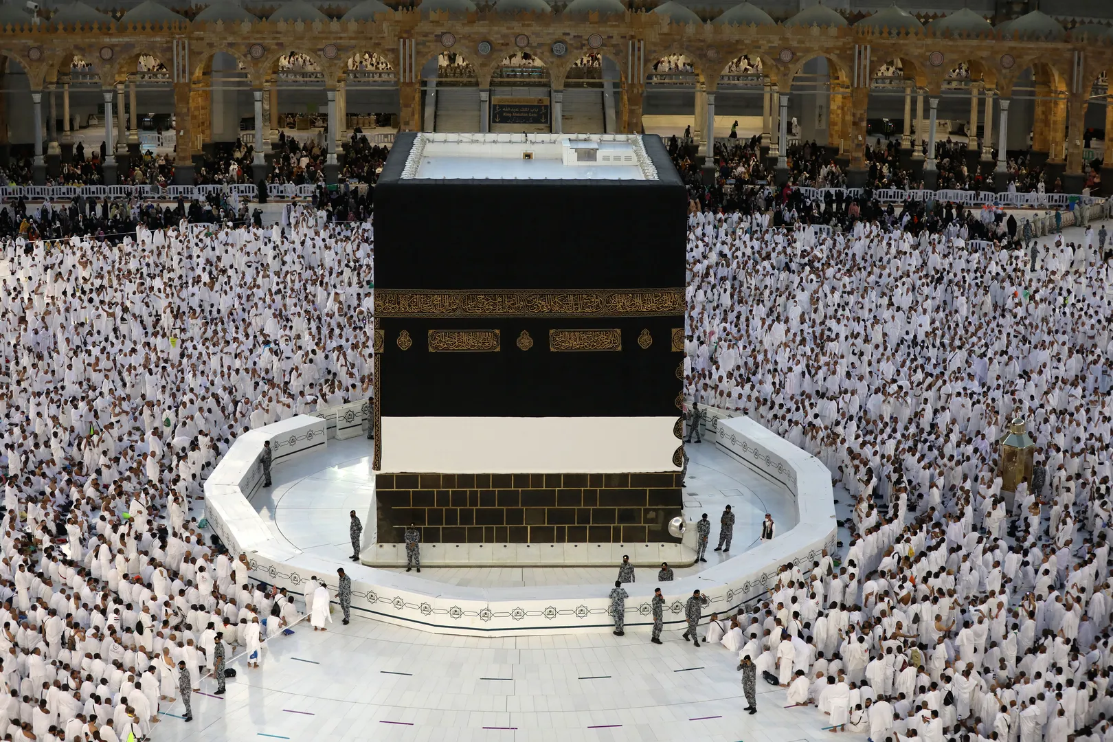 عمرة من القاهرة 2025